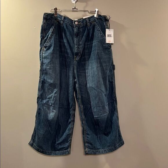 BDG Dark Meg Carpenter Cropped Jeans - Picture 1 of 14
